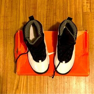 Women’s Nike Air Jordon Sneakers